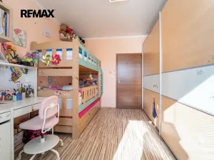 Prodej bytu 3+kk, Nupaky, Za Hotelem, 88 m2