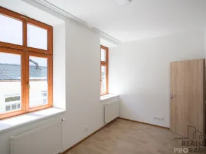 Pronájem bytu 2+kk, Olomouc, Dolní náměstí, 60 m2