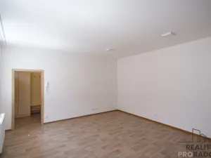 Pronájem bytu 2+kk, Olomouc, Dolní náměstí, 60 m2