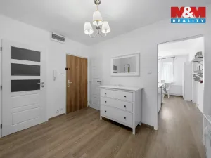 Prodej bytu 2+1, Ústí nad Labem - Krásné Březno, U Pivovarské zahrady, 65 m2