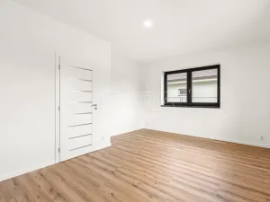 Prodej rodinného domu, Rostoklaty - Nová Ves II, 190 m2
