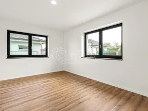 Prodej rodinného domu, Rostoklaty - Nová Ves II, 190 m2