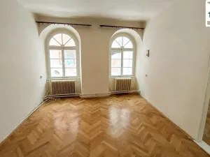 Pronájem bytu 3+1, Cheb, Dlouhá, 80 m2
