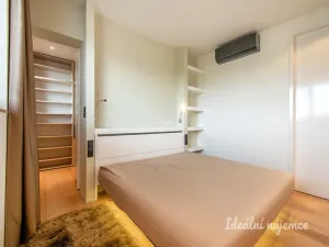 Pronájem bytu 3+kk, Praha - Hrdlořezy, Nad Smetankou, 126 m2