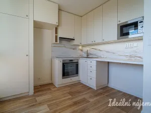 Pronájem bytu 1+1, Šlapanice, Brněnská, 32 m2