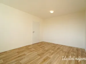 Pronájem bytu 1+1, Šlapanice, Brněnská, 32 m2