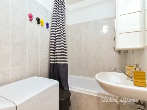 Pronájem bytu 2+kk, Praha - Kobylisy, Balabánova, 45 m2