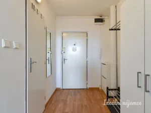 Pronájem bytu 2+kk, Praha - Kobylisy, Balabánova, 45 m2