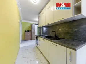 Prodej bytu 3+1, Karlovy Vary - Rybáře, Sokolovská, 60 m2