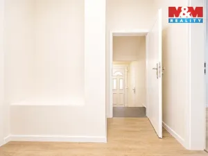 Prodej rodinného domu, Karlovy Vary - Tašovice, Česká, 200 m2