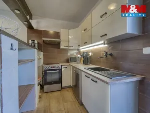 Prodej rodinného domu, Bavoryně, 127 m2