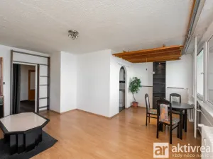 Prodej bytu 3+kk, Praha - Petrovice, Kurčatovova, 70 m2
