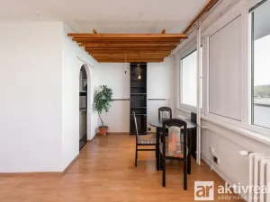 Prodej bytu 3+kk, Praha - Petrovice, Kurčatovova, 70 m2