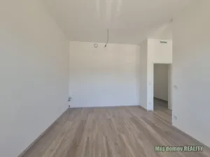 Pronájem bytu 2+kk, Praha - Hostivař, U továren, 31 m2