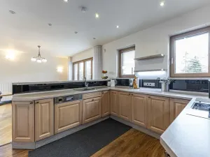 Pronájem rodinného domu, Praha - Nebušice, Požárnická, 350 m2