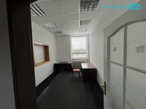 Pronájem kanceláře, Mariánské Lázně, třída Vítězství, 64 m2
