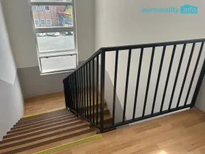 Pronájem kanceláře, Mariánské Lázně, třída Vítězství, 64 m2