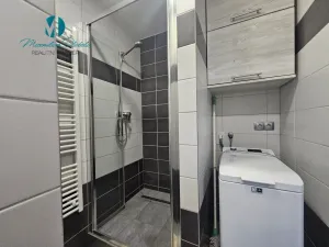 Pronájem bytu 2+1, Jaroměř, Na Obci, 56 m2