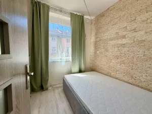 Pronájem bytu 2+1, Praha - Žižkov, Na Jarově, 55 m2