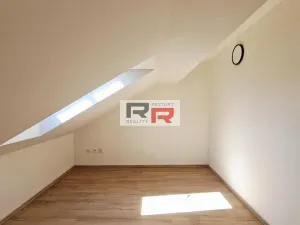 Pronájem bytu 3+kk, Šternberk, Uničovská, 65 m2