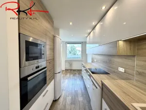 Prodej bytu 3+kk, Praha, U jezera, 83 m2