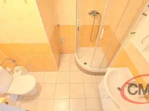 Pronájem bytu 2+kk, Praha, Hněvkovského, 41 m2