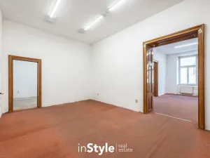 Pronájem kanceláře, Uherské Hradiště, Nádražní, 98 m2