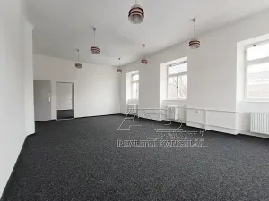 Pronájem kanceláře, České Budějovice, Kanovnická, 132 m2
