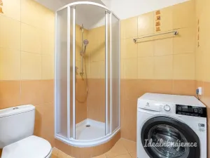 Pronájem bytu 1+kk, Praha - Prosek, Trmická, 36 m2