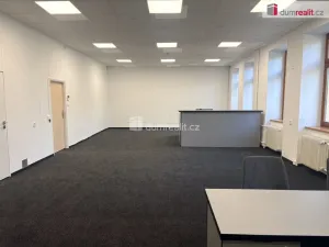 Pronájem kanceláře, Břeclav, náměstí T. G. Masaryka, 94 m2