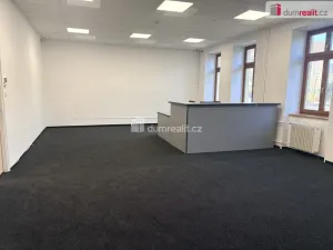 Pronájem kanceláře, Břeclav, náměstí T. G. Masaryka, 94 m2