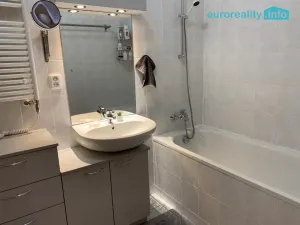 Pronájem bytu 2+kk, Beroun - Beroun-Město, Nad Paloučkem, 58 m2