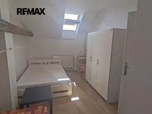 Pronájem atypického bytu, Drahelčice, V Brance, 164 m2