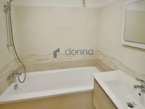 Pronájem bytu 2+1, Praha, Dubečská, 73 m2