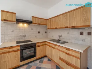 Prodej bytu 2+kk, Cheb, Vančurova, 48 m2