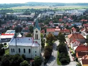 Prodej pozemku pro bydlení, Mníšek pod Brdy, Na Oboře, 1923 m2
