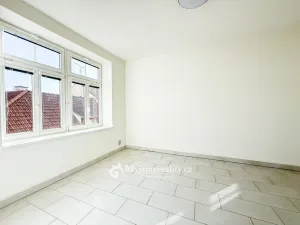 Prodej bytu 4+kk, Znojmo, U Brány, 95 m2