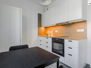 Pronájem bytu 1+kk, Praha - Strašnice, U krbu, 25 m2