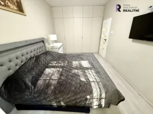 Prodej bytu 2+1, Karlovy Vary, Vítězná, 60 m2