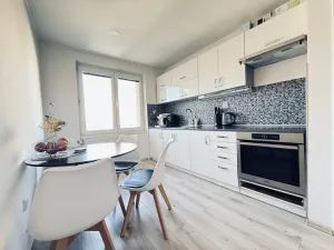 Prodej bytu 3+1, Dobroměřice, 5. května, 74 m2