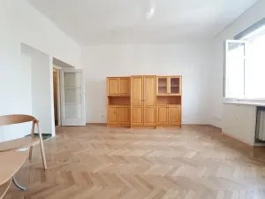 Pronájem bytu 1+kk, Praha - Nusle, 5. května, 30 m2