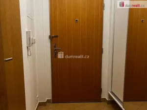Pronájem bytu 1+kk, Praha - Stodůlky, Na Výrovně, 26 m2