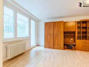 Pronájem bytu 1+1, Praha - Bohnice, Toruňská, 46 m2