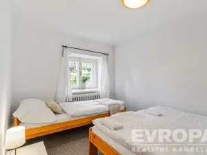 Pronájem komerční nemovitosti, Okrouhlička, 572 m2