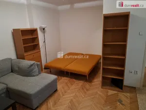 Pronájem bytu 1+kk, Praha - Vršovice, Gruzínská, 43 m2