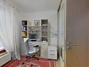 Pronájem bytu 4+kk, Praha - Vysočany, Jana Přibíka, 99 m2
