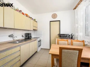 Prodej bytu 4+1, Bezdědovice, 82 m2