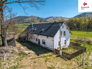 Prodej rodinného domu, Bernartice, 254 m2