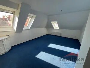 Pronájem bytu 2+1, Opava, U Pošty, 55 m2