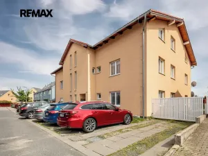 Prodej bytu 1+kk, Nupaky, Za Hotelem, 52 m2